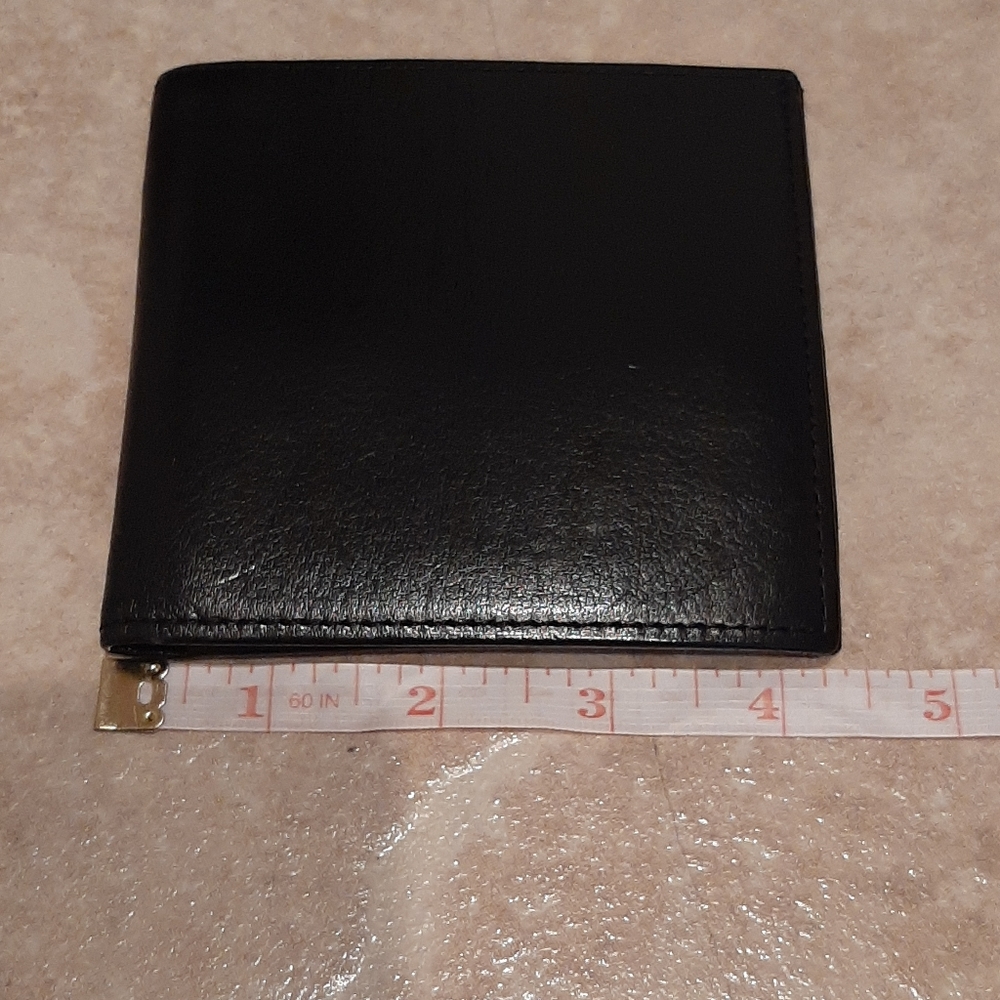 Coach Wallet - Picture 4 of 8